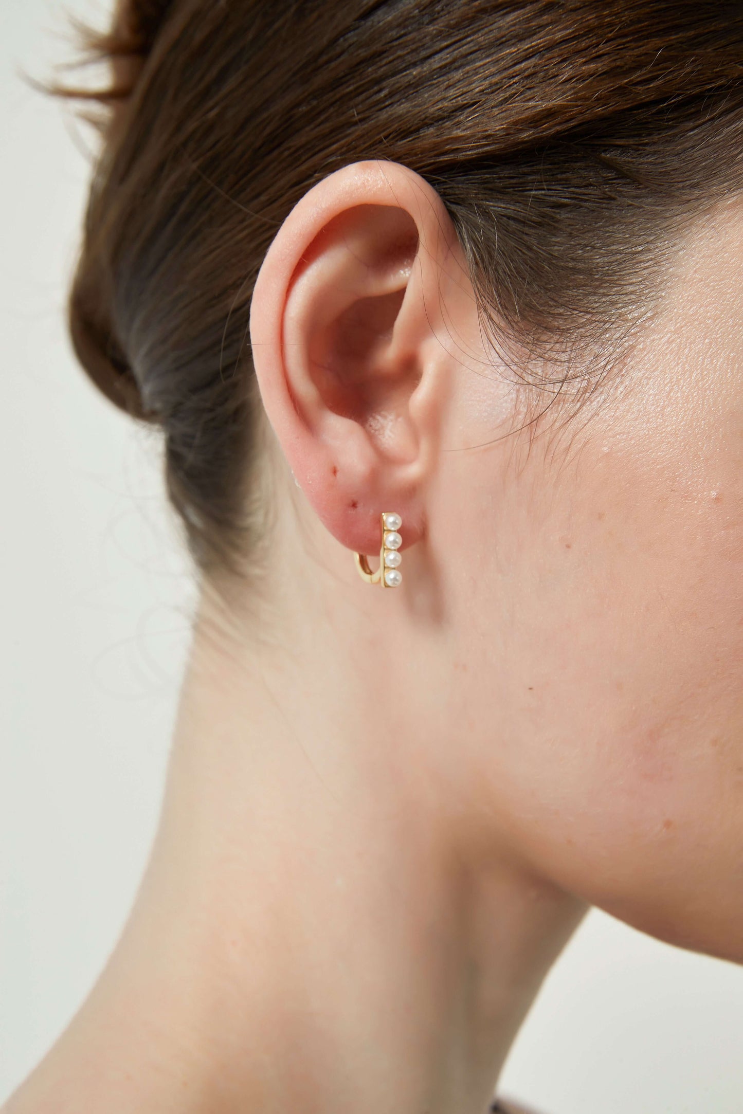 earls for a sophisticatEleanor Earrings - 14k Yellow Gold Plated EleganceEleanor Earrings - 14k Yellow Gold Plated Eleganceed look.