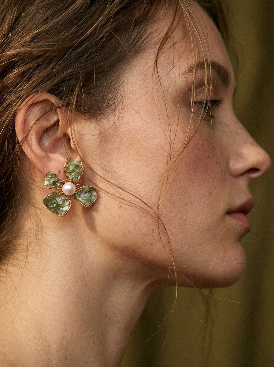 Opaline Shell earrings